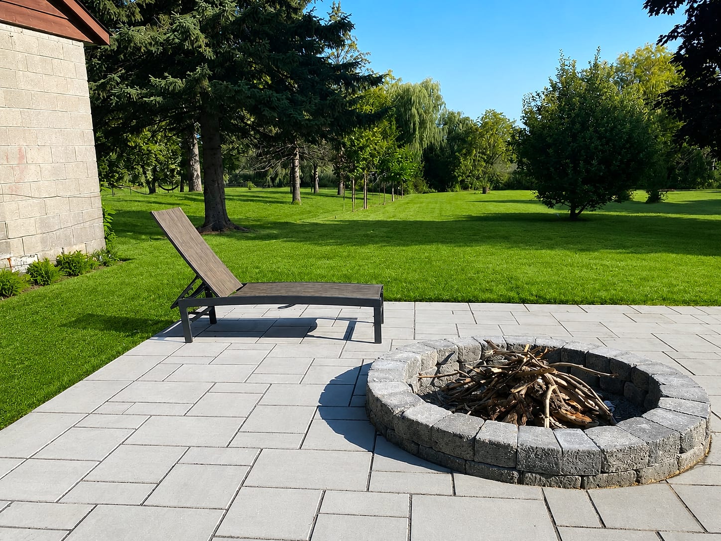 Outdoor Kitchens & Fire Features